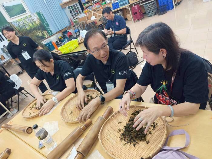 小半天體驗竹管茶餅製作